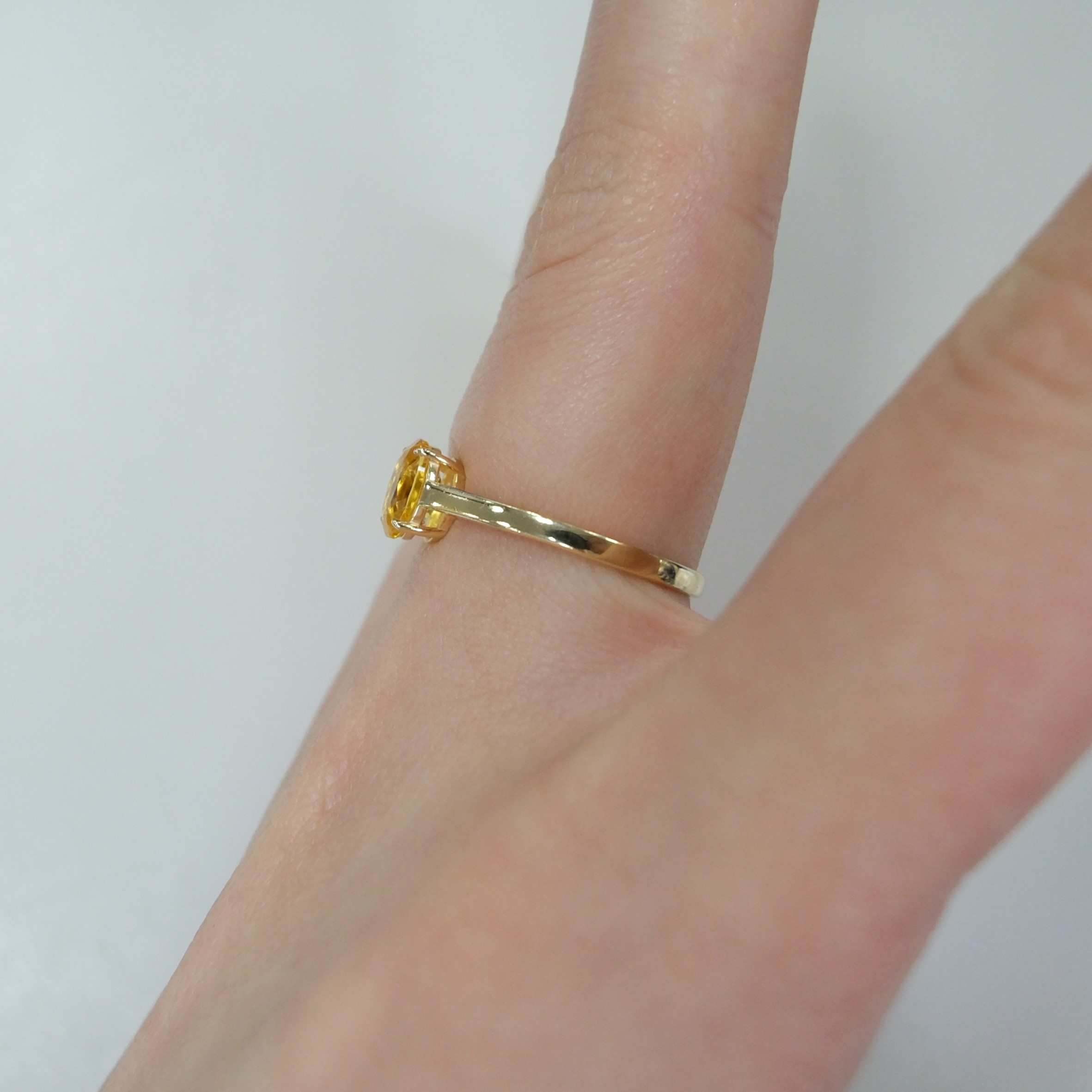 Серебряное кольцо с цитрином